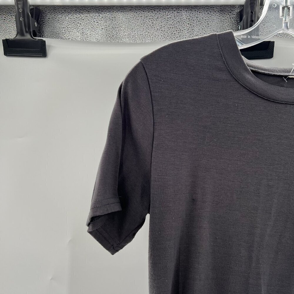 C Women's Short Sleeve Heart Pocket T-Shirt Black/White Size Small - Picture 3 of 8
